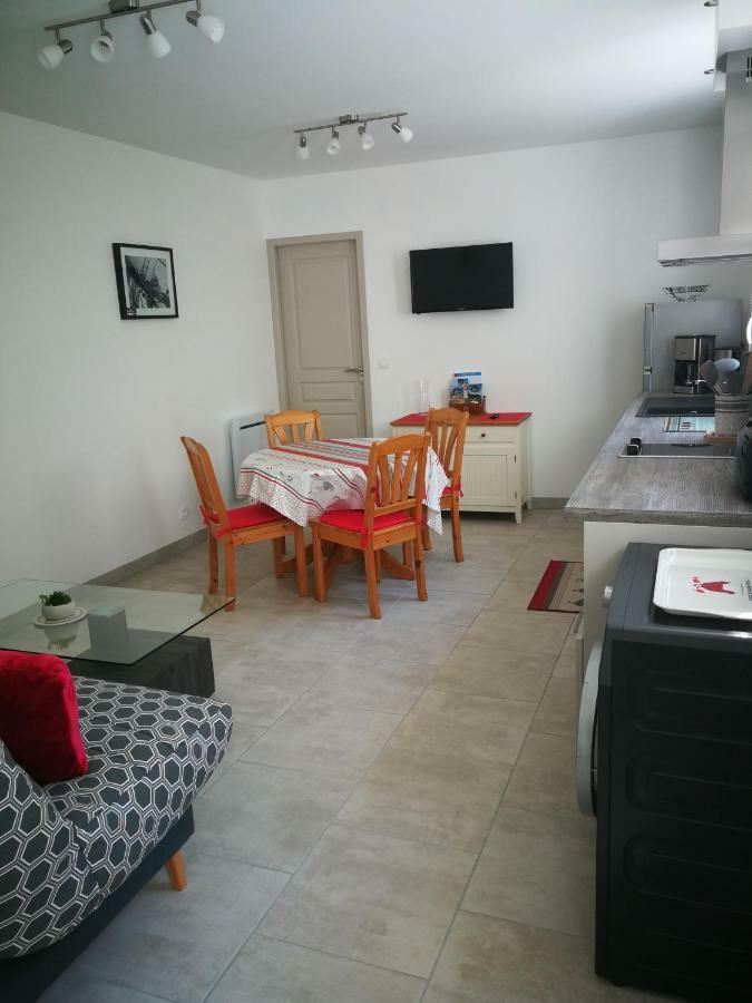 Boyard Apartment โรชฟอร์ ภายนอก รูปภาพ